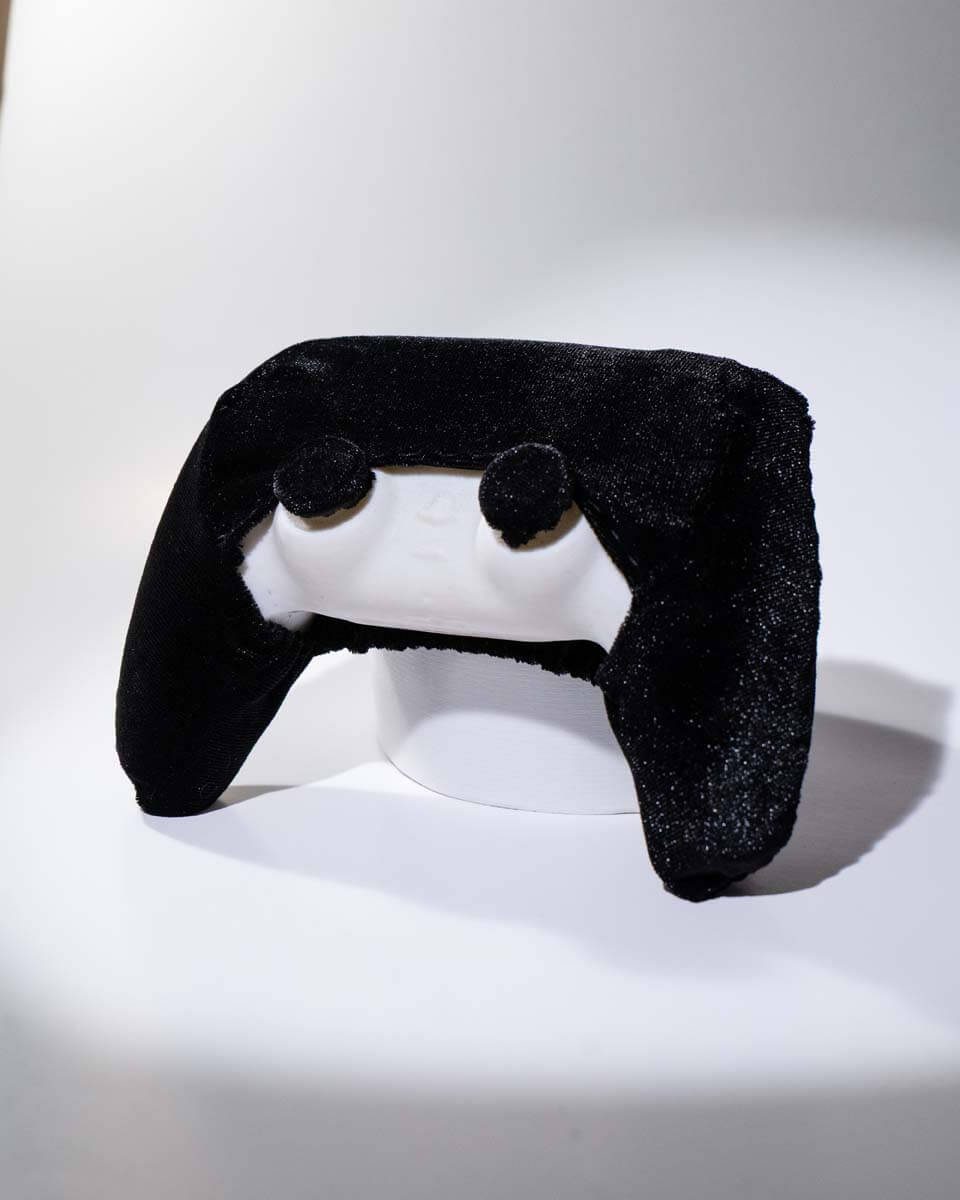 Black PS5 Controller Sleeve - Image 9