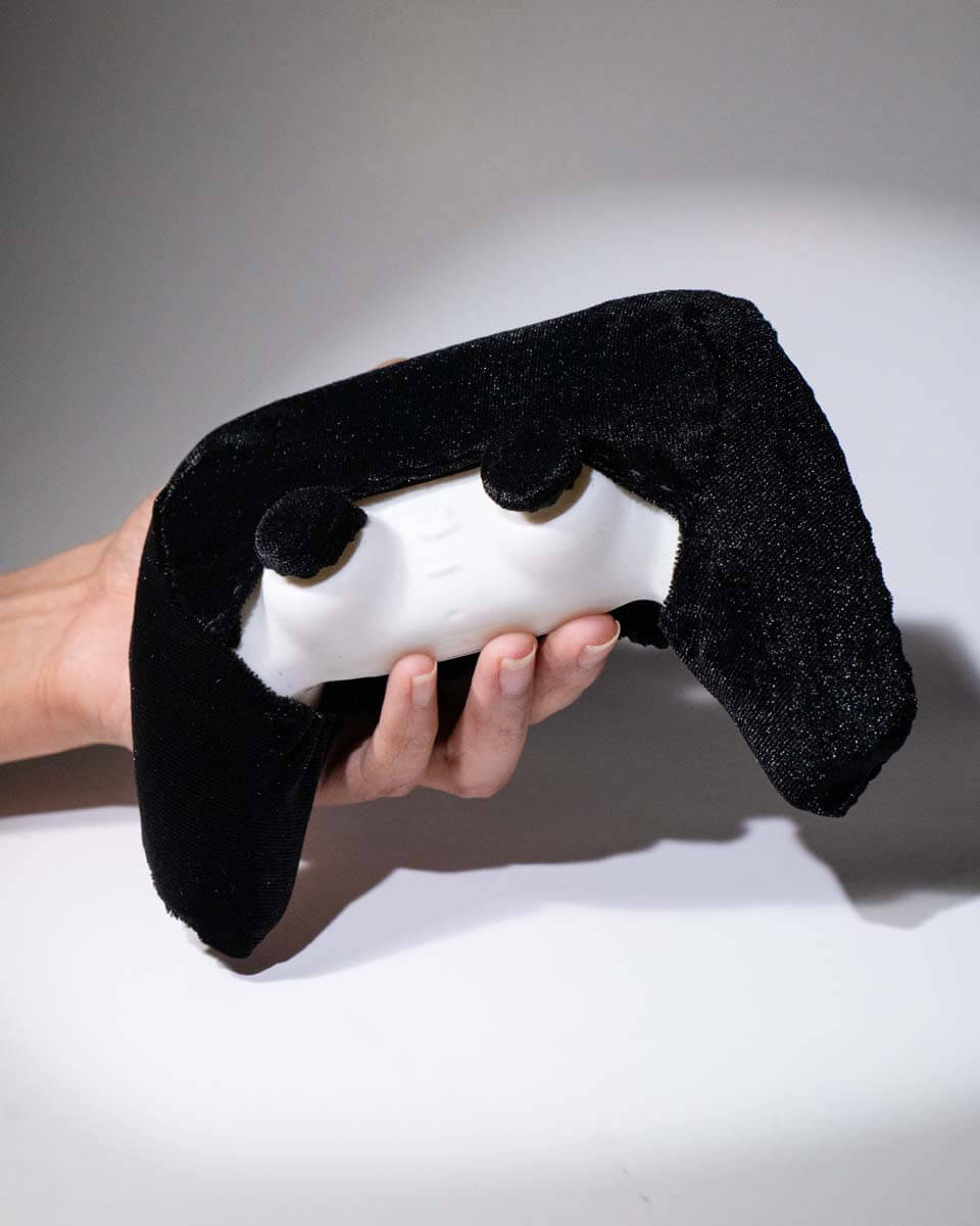 Black PS5 Controller Sleeve - Image 13